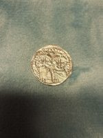 Hõbemünt „Püha Konstantinus ja Püha Helena“